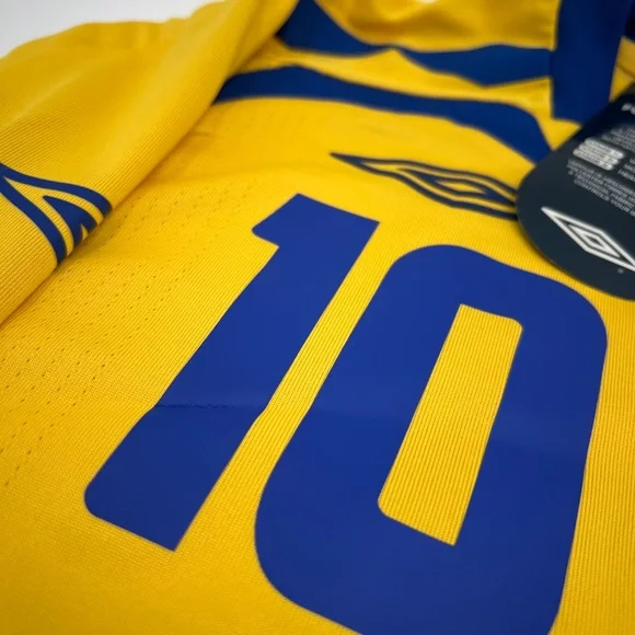New Zlatan Ibrahimovic #10 Sweden 2007/2008/2009 ORIGINAL Umbro Soccer Jersey L